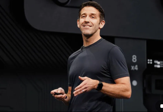 Breaking News: Tim Cook Steps Down As Apple Ceo (What It Means For Traders)